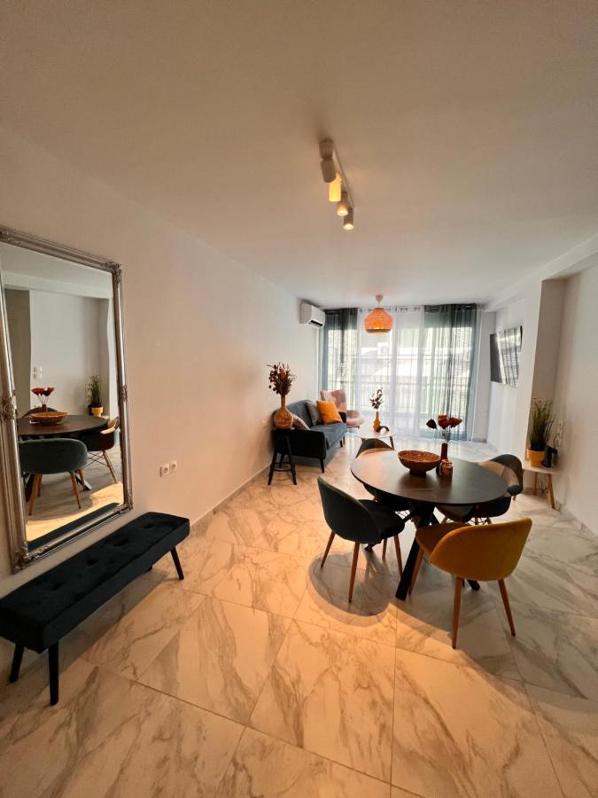 Casa De Tres Hermanos In The Heart Of אתונה מראה חיצוני תמונה